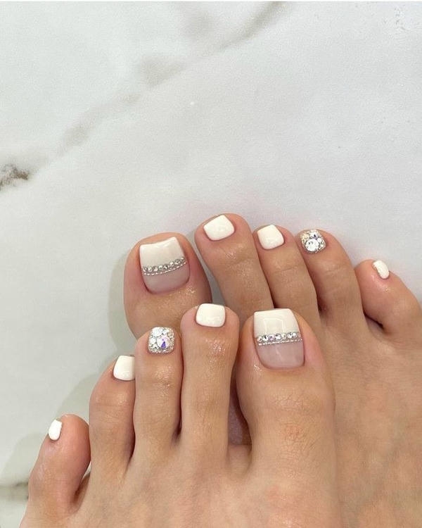 nail chân màu kem đẹp