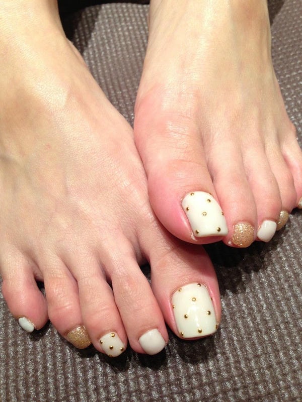 nail chân màu kem hàng ngày