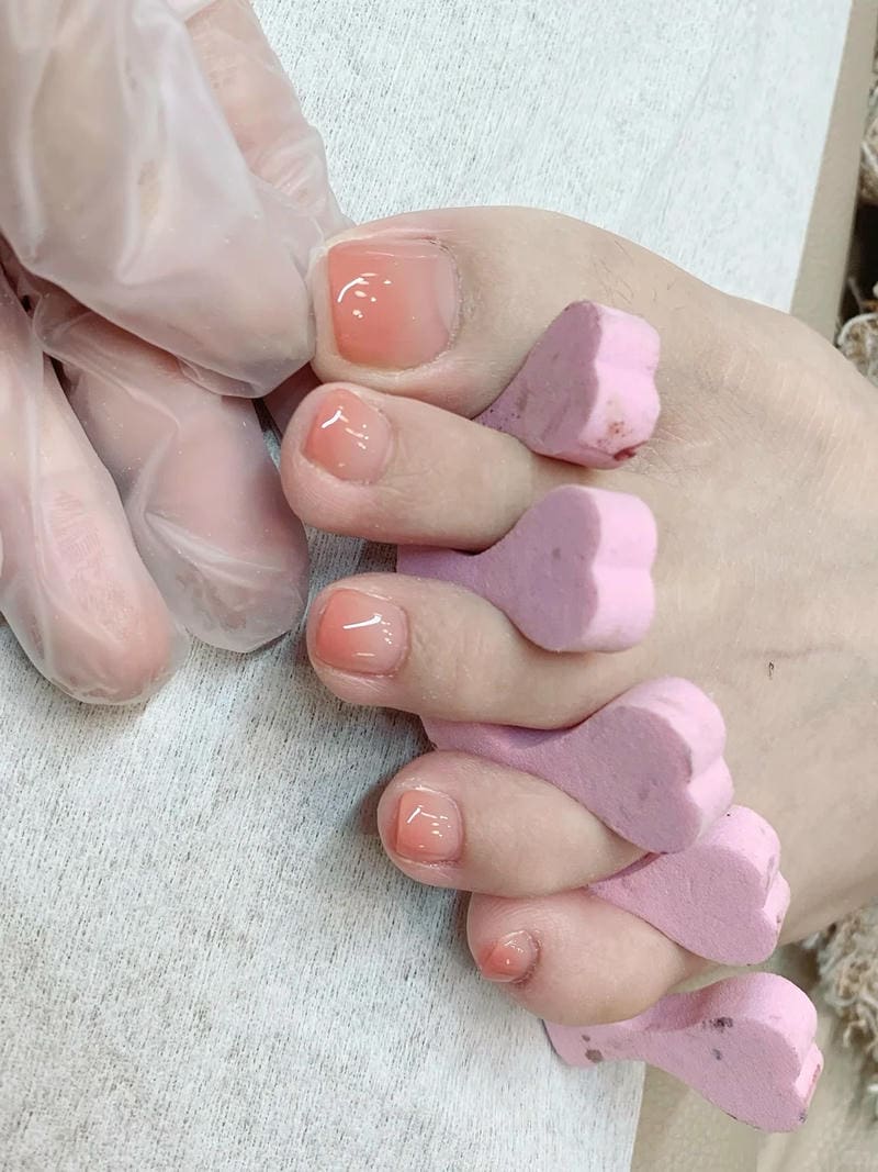 nail chân màu nude dự tiệc