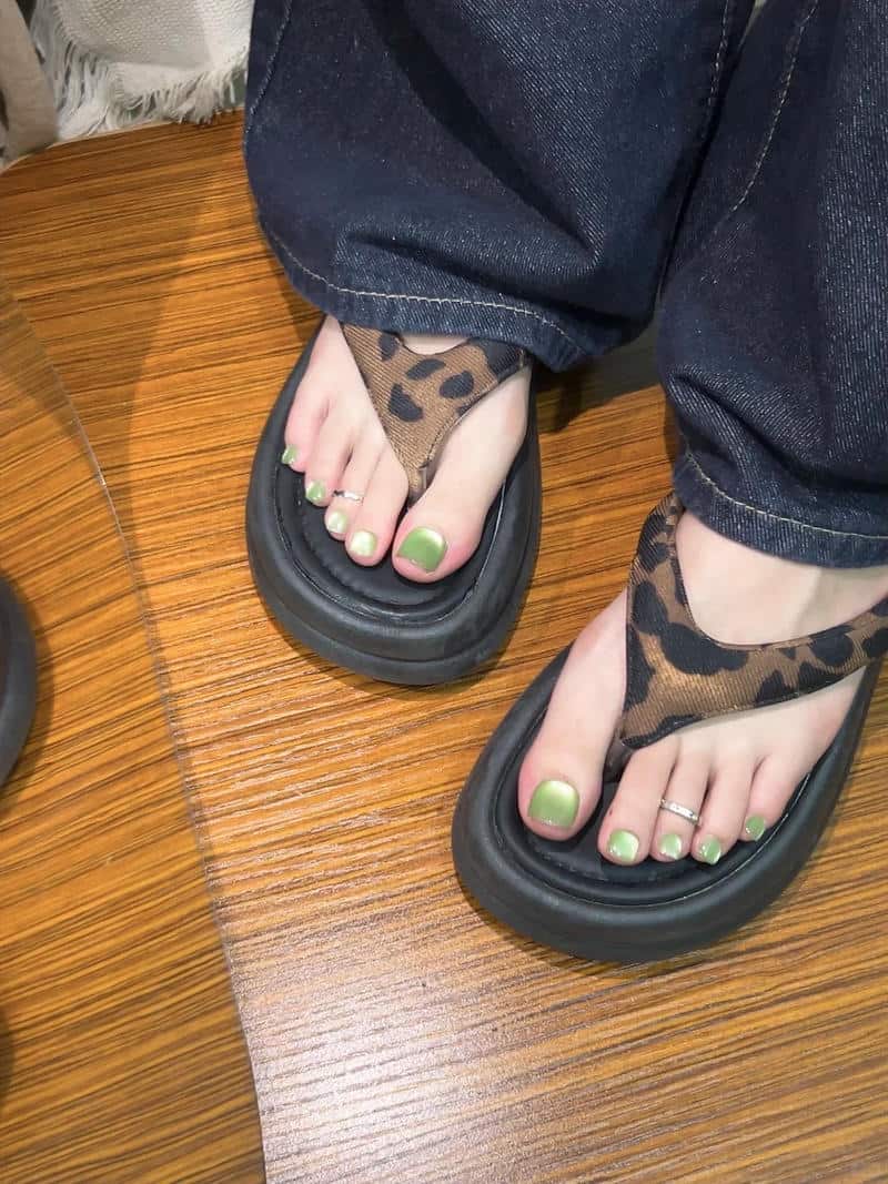 nail chân ngắn cực chất