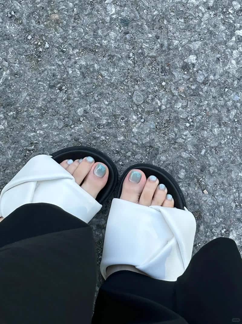 nail chân ngắn nhẹ nhàng