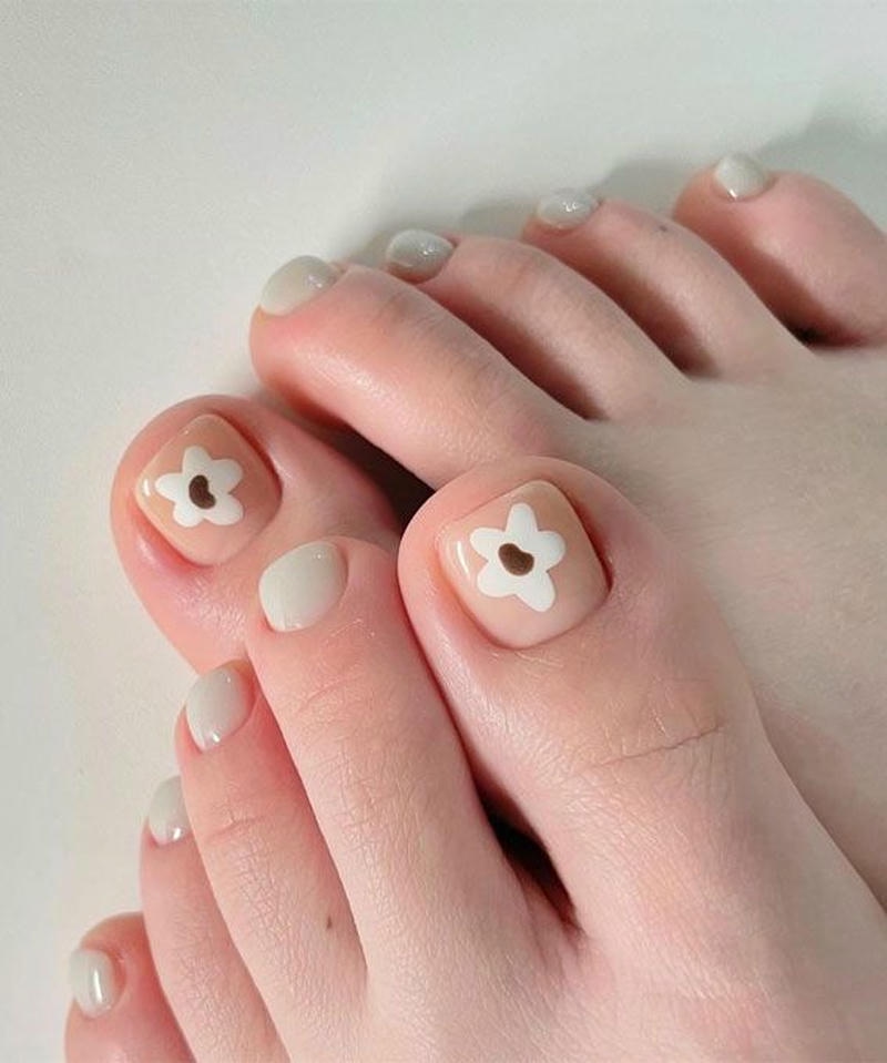 nail chân sáng da hợp xu hướng