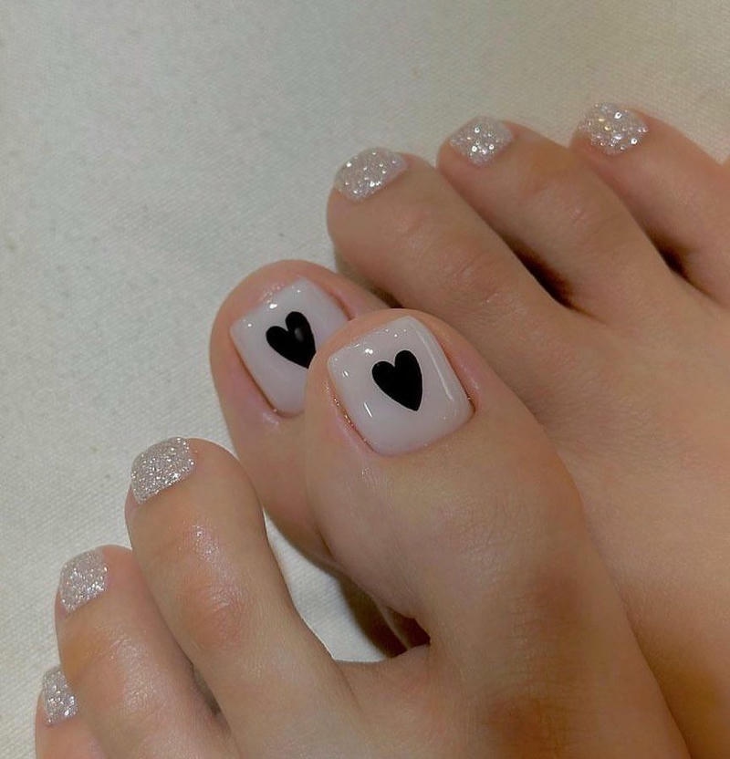 nail chân sáng da hot trend