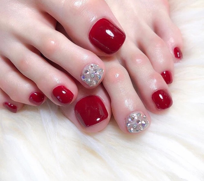 nail chân trung tuổi thời thượng