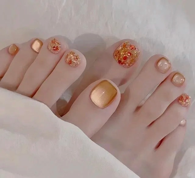 nail màu cam kiêu sa