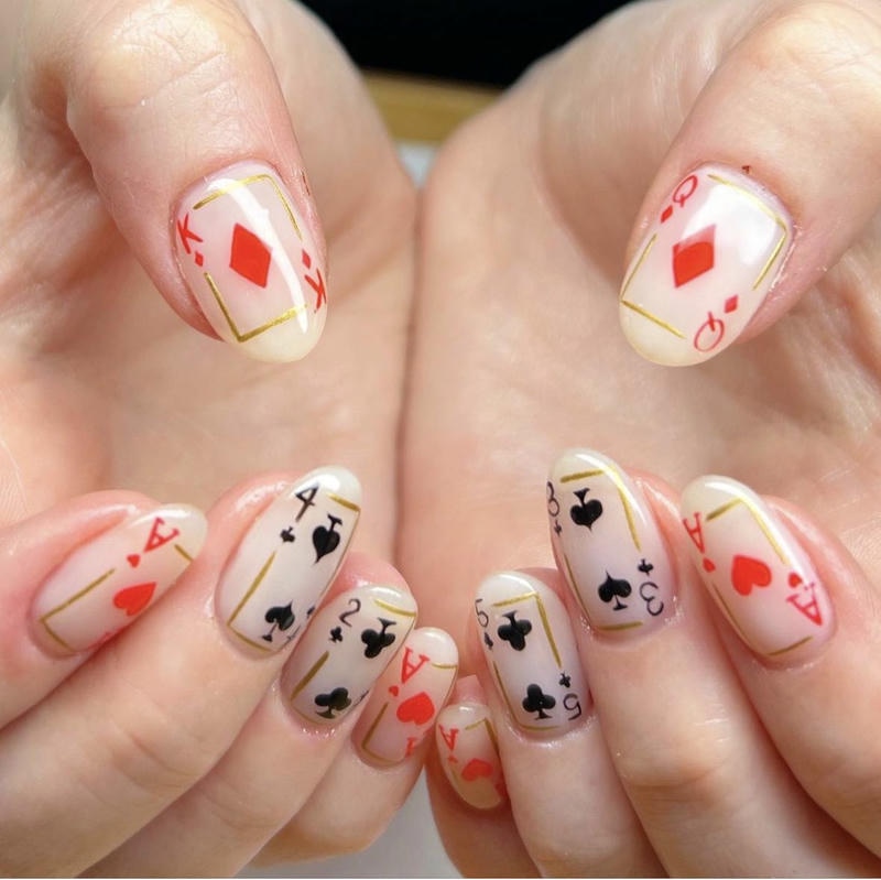 nail tay bộ bài hot trend