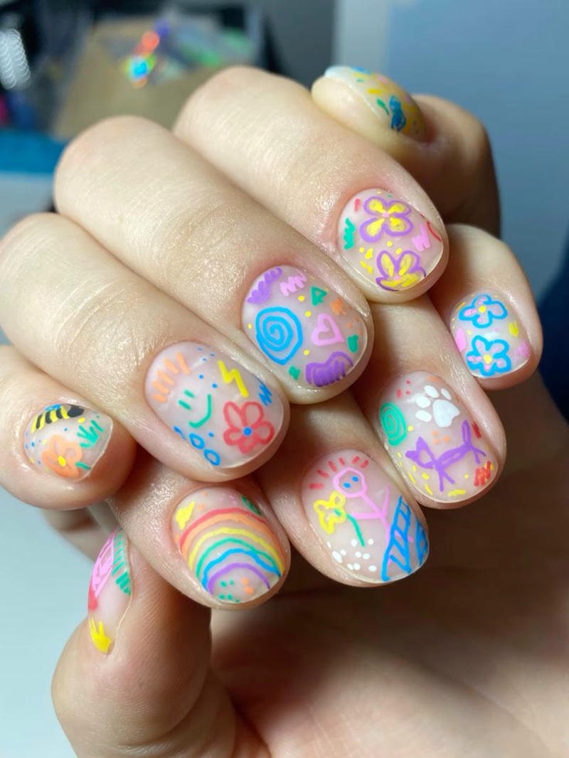 nail tay cầu vồng đẹp