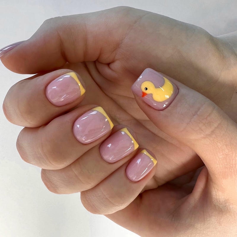 nail tay con vat de thuong