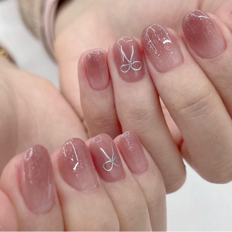 nail tay mắt mèo hợp xu hướng