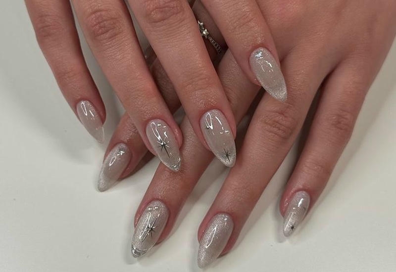 nail tay màu bạc công sở