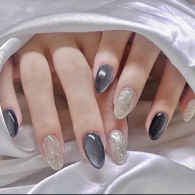 nail tay màu bạc cực đẹp