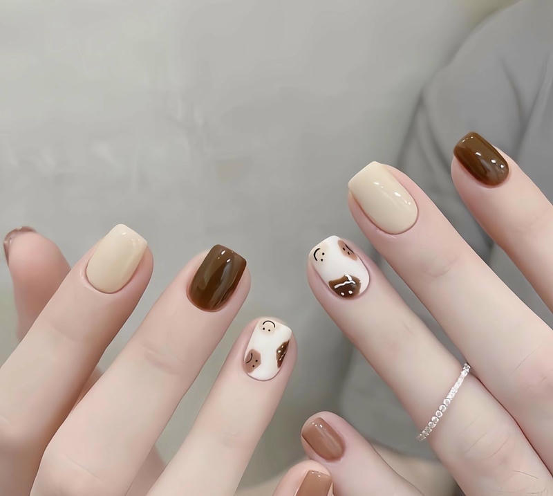 nail tay màu nâu cực sang