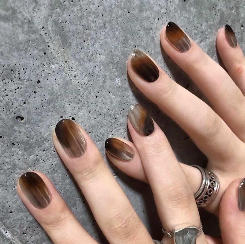 nail tay màu nâu kim tuyến