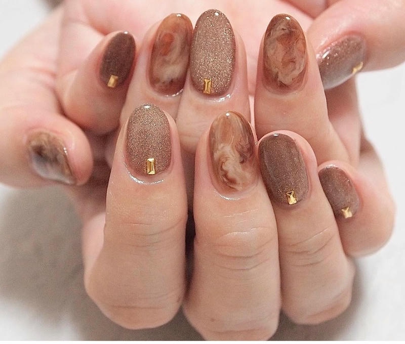 nail tay màu nâu phong cách hàn quốc