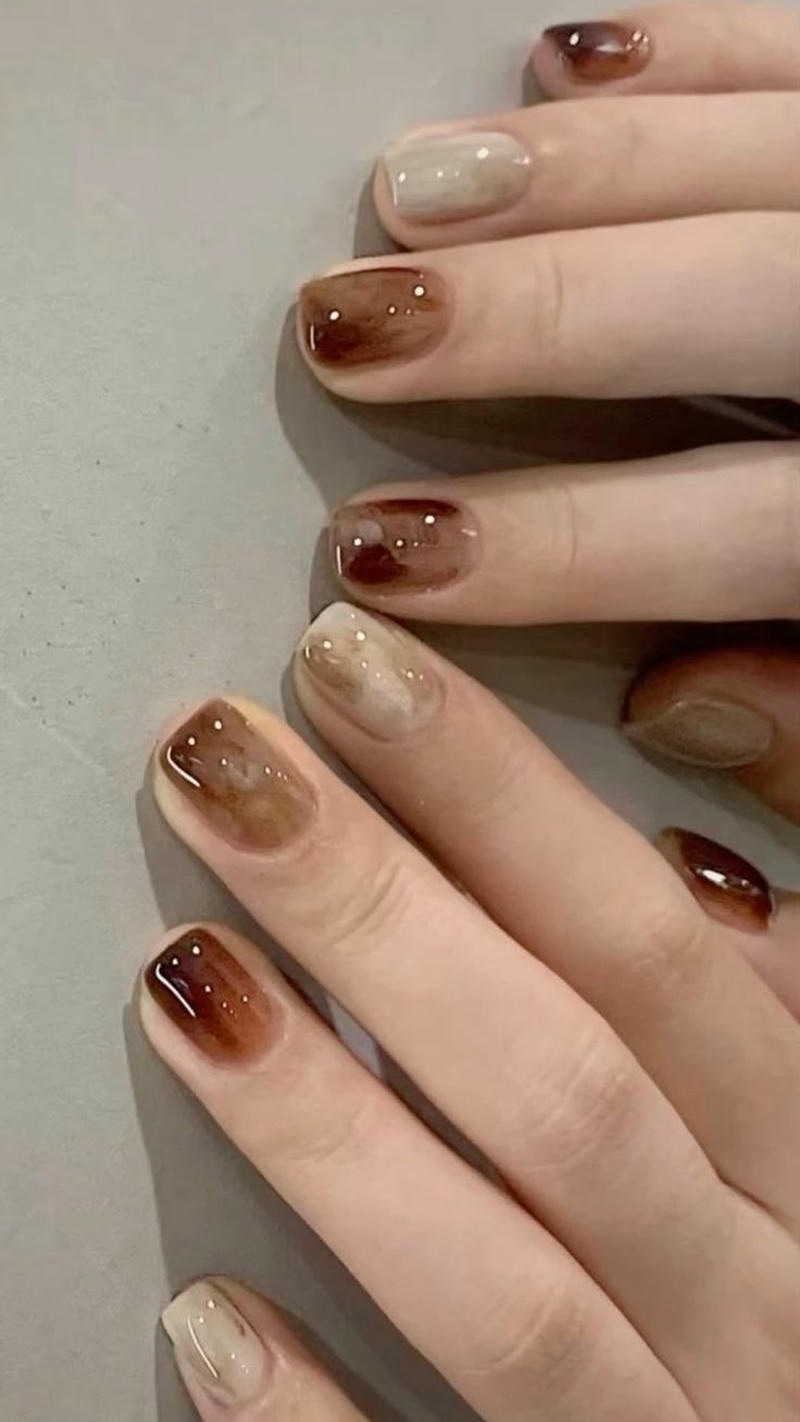 nail tay màu nâu tinh tế