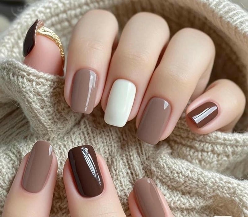 nail tay màu nude công sở