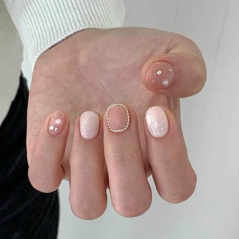 nail tay màu nude dự tiệc