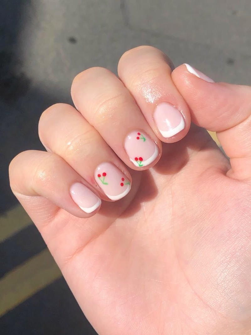 nail tay màu nude nổi bật