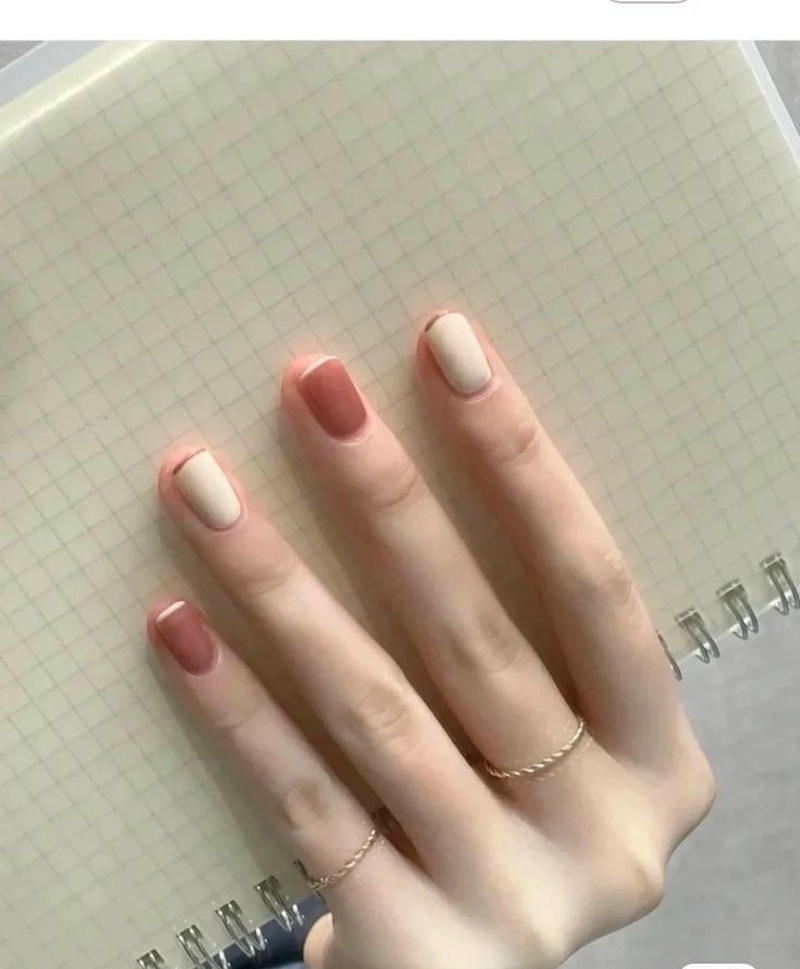 nail tay màu nude sang chảnh