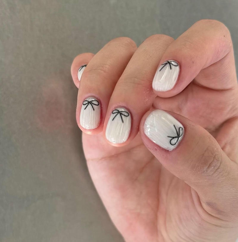 nail tay màu trắng mới nhất