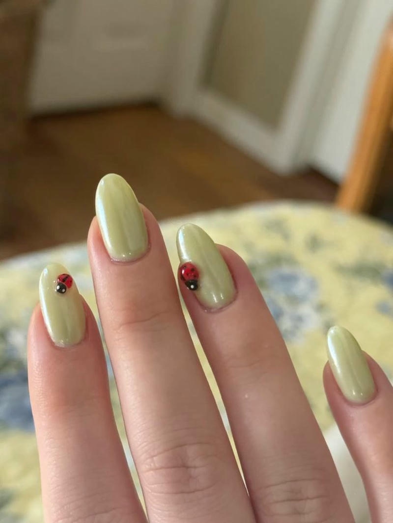 nail tay màu xanh lá siêu xinh