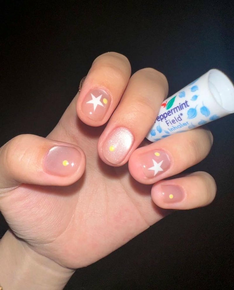 nail tay ngắn cá tính