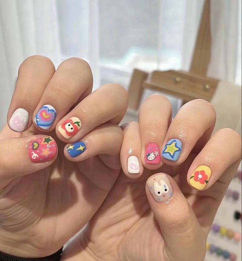 nail tay ngắn đi tiệc