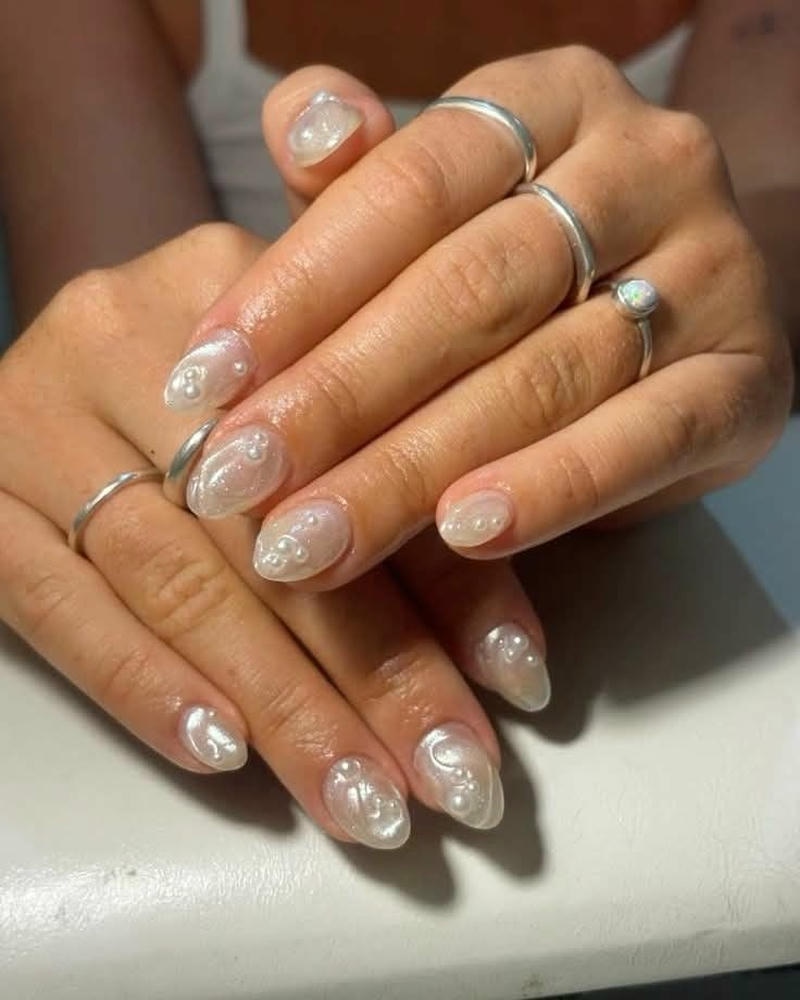 nail tay ngọc trai quý phái nhẹ nhàng