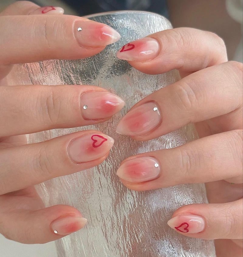 nail tay trái tim cực cuốn hút