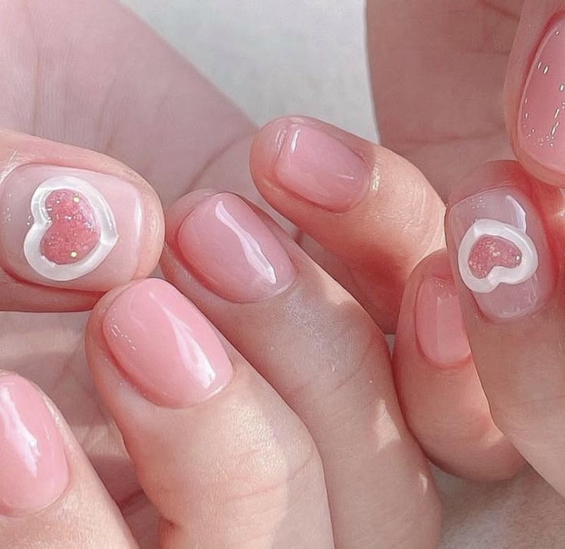 nail tay trái tim cực sang