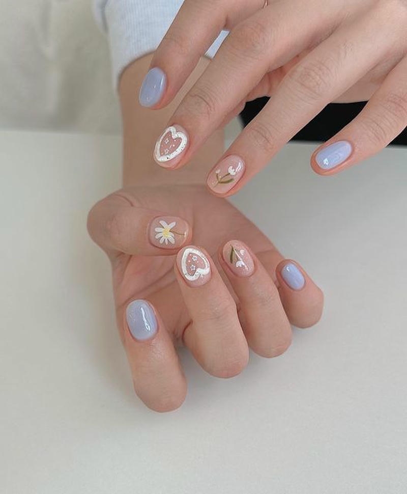 nail tay trái tim đi chơi