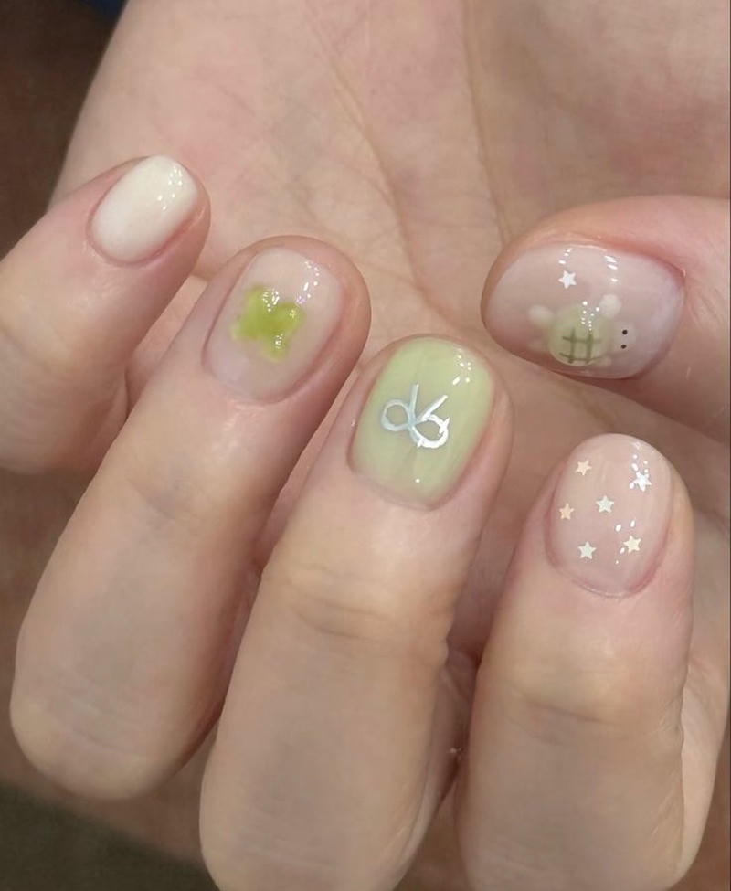 nail tay xanh bơ trendy