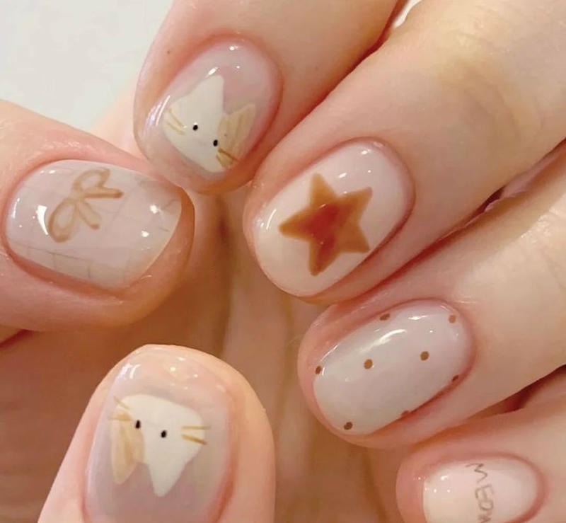 nail vẽ cute dễ mix trang phục