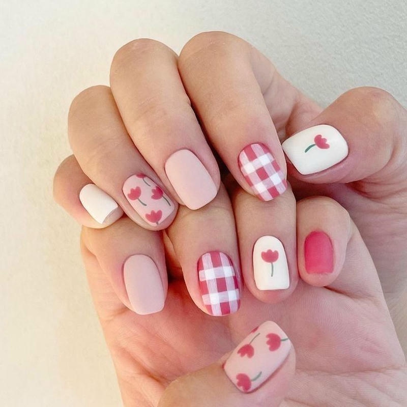 nail vẽ hoa long lanh