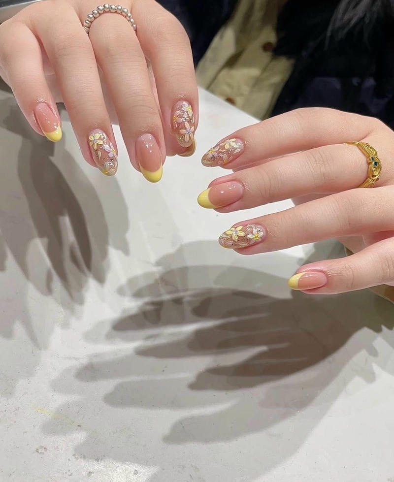 nail vẽ hoa trendy