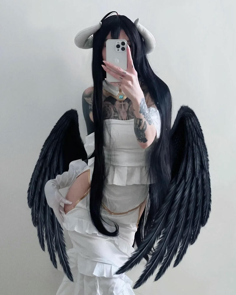 cosplay albedo có cánh