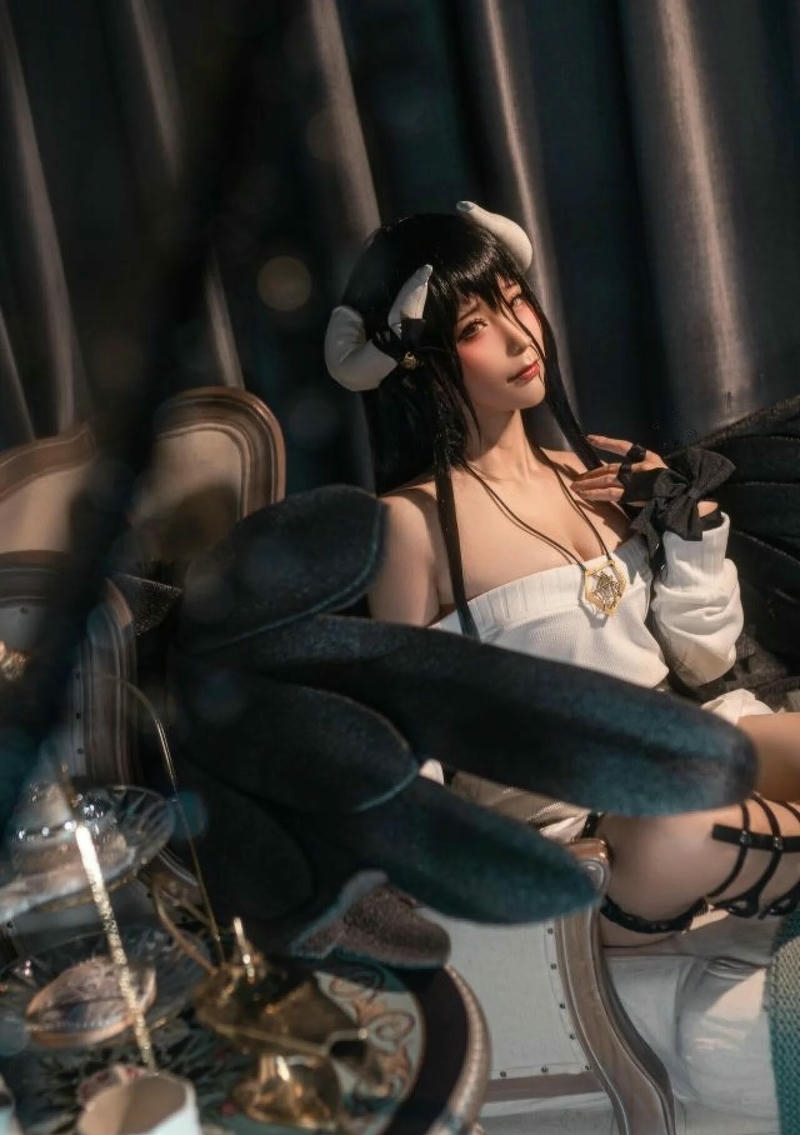cosplay albedo đẹp