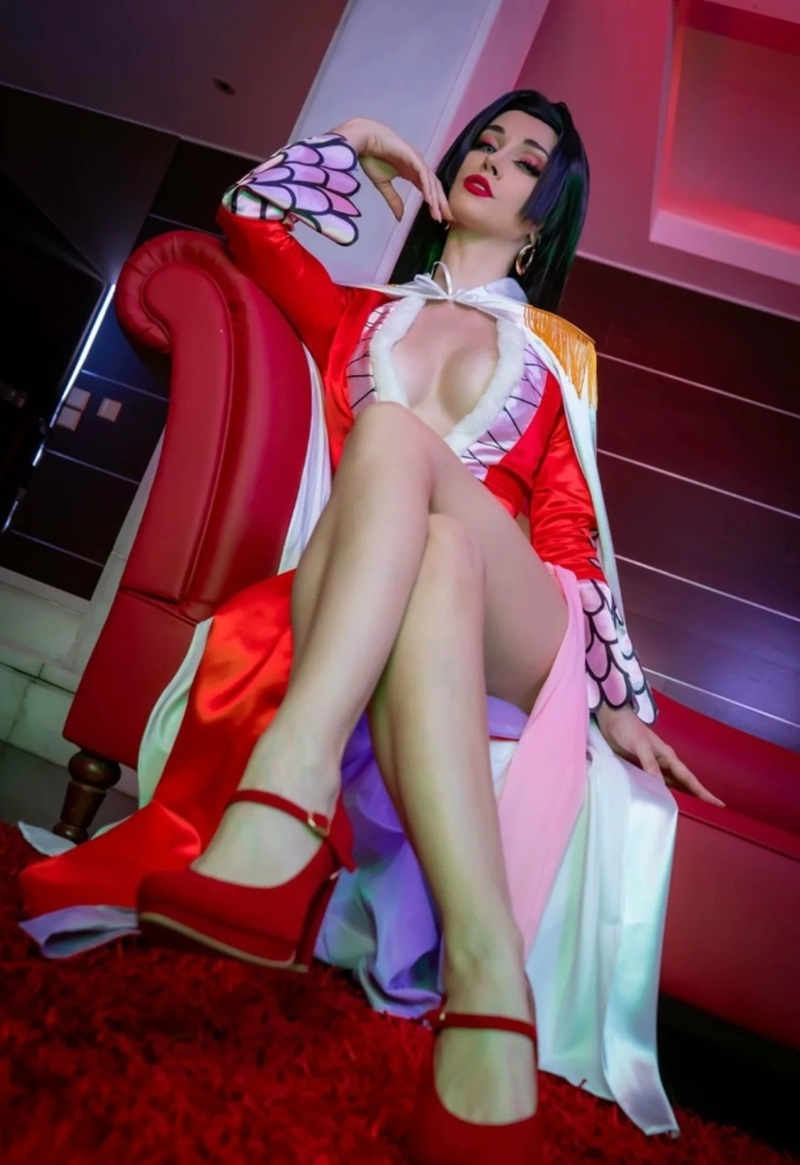 cosplay boa hancock gọi khách