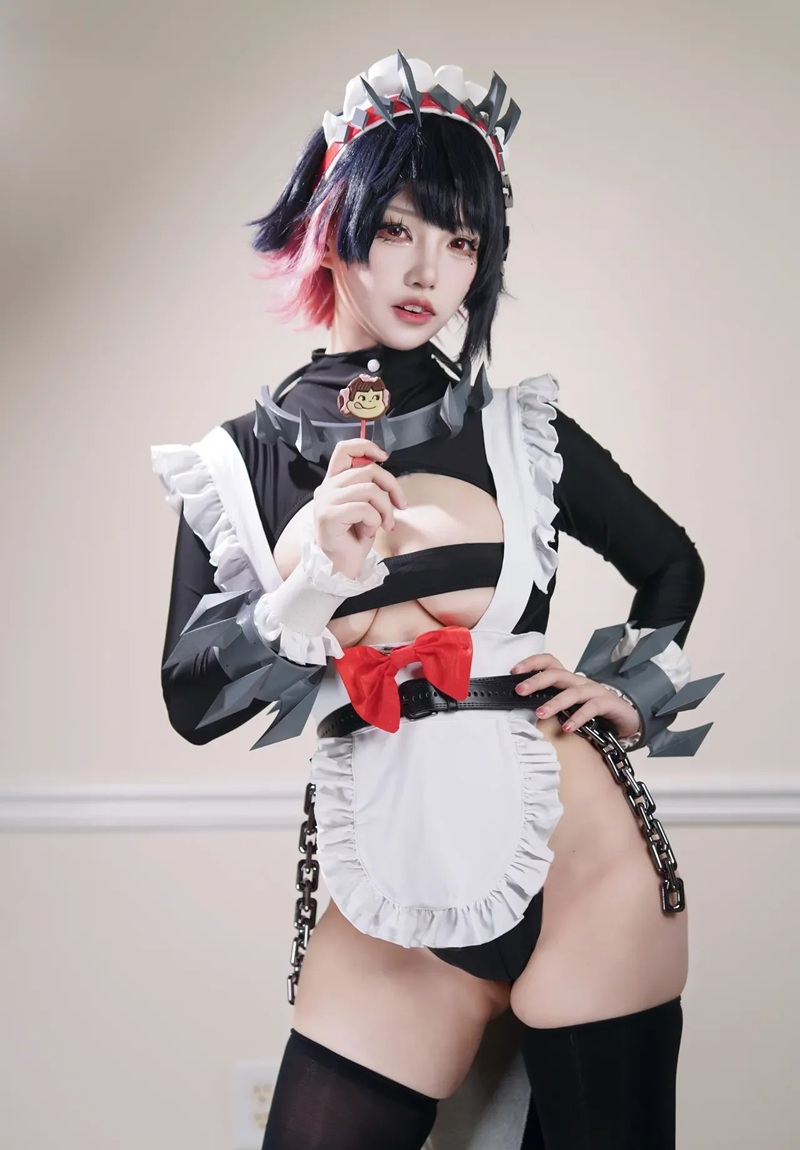 cosplay ellen joe lộ vú