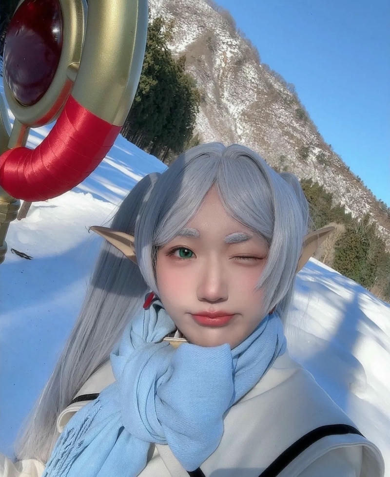 cosplay frieren cute