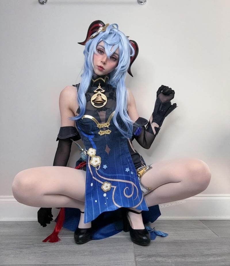 cosplay ganyu mời gọi