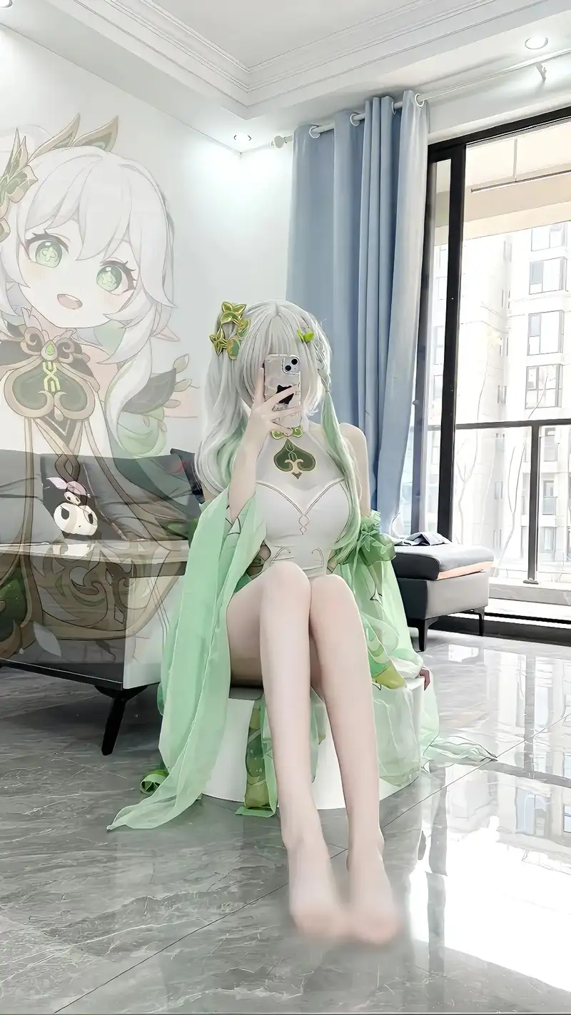 cosplay nahida tại nhà