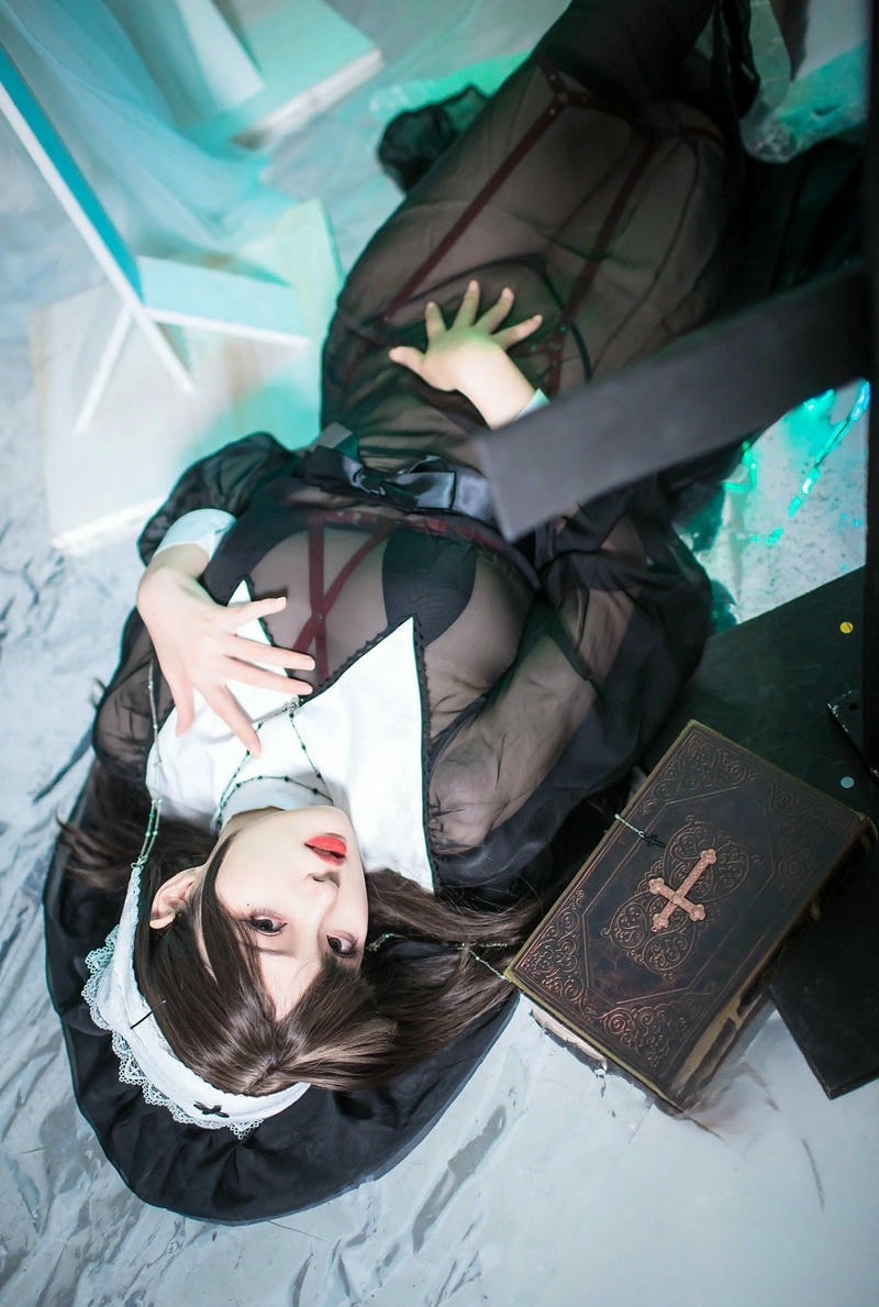 cosplay nữ tu hàng ngon